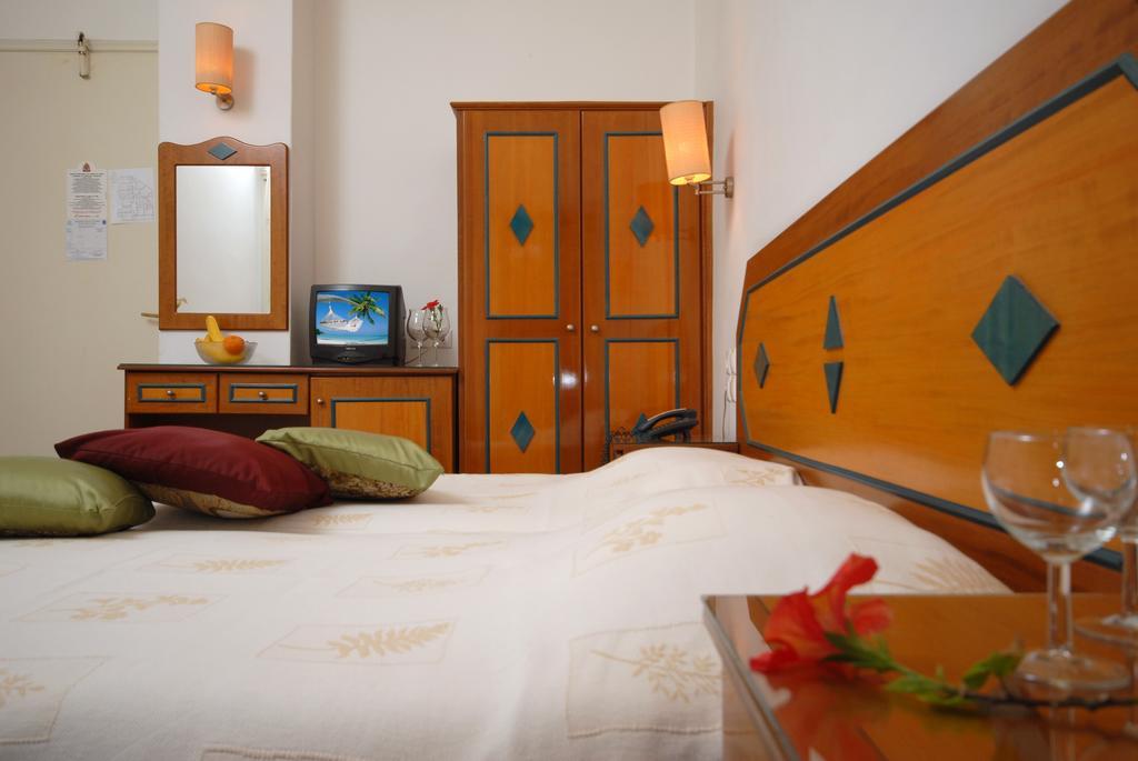Barbouni Hotel & Studios Naxos City Chambre photo
